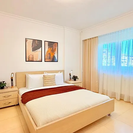 Sunlit 1br - In The Shadow Of Parliament Palace * 布加勒斯特