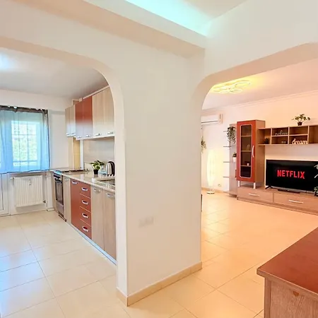 Sunlit 1br - In The Shadow Of Parliament Palace *
