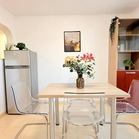 Sunlit 1br - In The Shadow Of Parliament Palace *